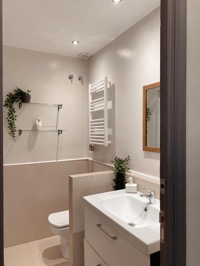 Apartament Casa Cosi - Casanova 1 Barcelona Zewnętrze zdjęcie